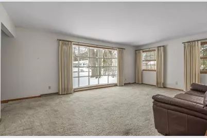 4402 Vale Circle, Madison, WI 53711 - Photo 11