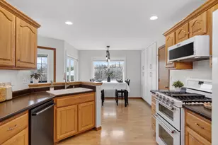 10886 Diamond Cir, Blue Mounds, WI 53517 - Photo 13