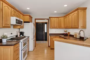 10886 Diamond Cir, Blue Mounds, WI 53517 - Photo 11