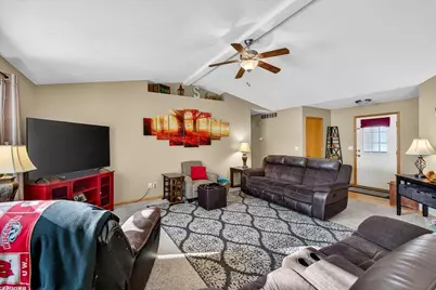 1351 Cumberland Drive, Edgerton, WI 53534 - Photo 11