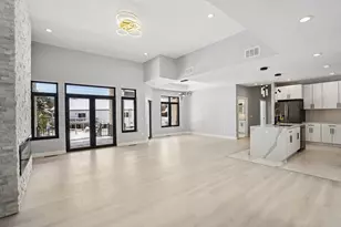 320 Oakbrook Dr, Lake Delton, WI 53965 - Photo 7