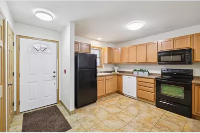 N2860 Trevor Ridge #6, Lodi, WI 53555 - Photo 3