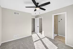 2807 Crinkle Root Dr, Fitchburg, WI 53711 - Photo 33