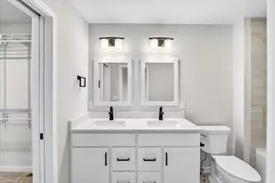 2807 Crinkle Root Dr, Fitchburg, WI 53711 - Photo 45