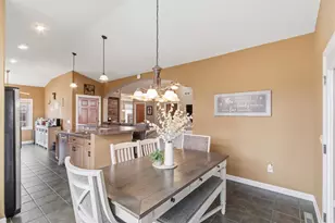 614 Woodhaven Ct, Cambridge, WI 53523 - Photo 13