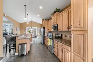 614 Woodhaven Ct, Cambridge, WI 53523 - Photo 7