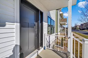 2809 Crinkle Root Dr, Fitchburg, WI 53711 - Photo 7