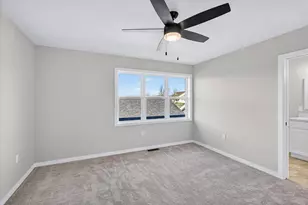 2809 Crinkle Root Dr, Fitchburg, WI 53711 - Photo 33