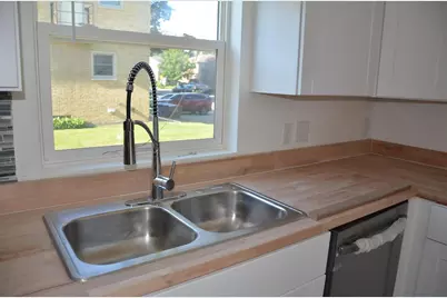 5604 Bjelde Lane, Monona, WI 53716 - Photo 7
