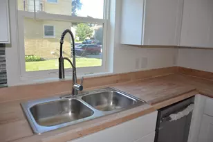 5604 Bjelde Ln, Monona, WI 53716 - Photo 7