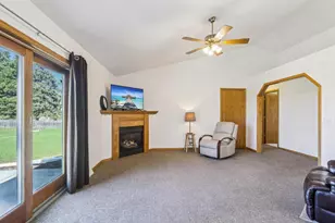 5008 Creek Haven Rd, Cottage Grove, WI 53527 - Photo 9