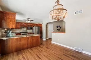 1008 Eric Ln, Waunakee, WI 53597 - Photo 9