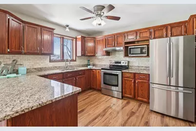 1008 Eric Lane, Waunakee, WI 53597 - Photo 7