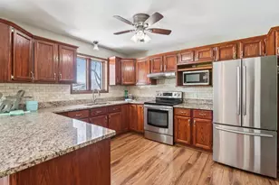 1008 Eric Ln, Waunakee, WI 53597 - Photo 7