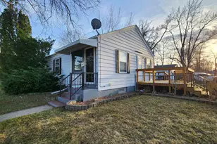 1878 Greenview Dr, Beloit, WI 53511 - Photo 3