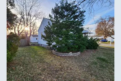 1878 Greenview Drive, Beloit, WI 53511 - Photo 5