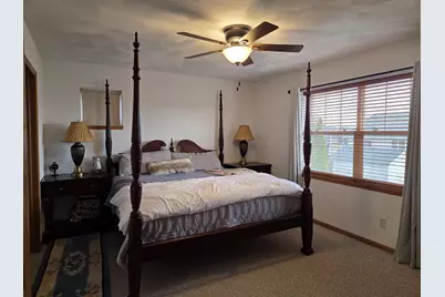 637 Garfield Avenue, Janesville, WI 53536 - Photo 5