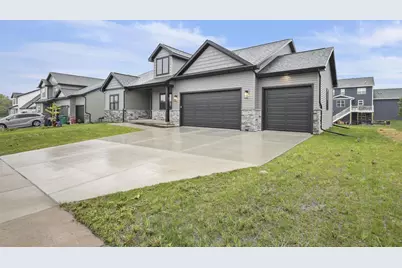 225 Hawks View Drive, Edgerton, WI 53534 - Photo 3