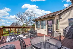 10123 Fertile Ridge Rd, Mount Horeb, WI 53572 - Photo 5