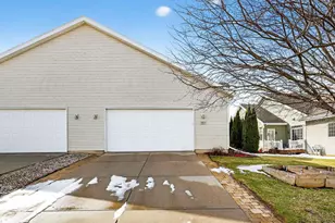 5222 Sassafras Dr, Fitchburg, WI 53711 - Photo 45