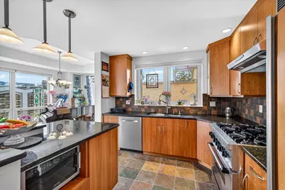 125 N Hamilton Street #601, Madison, WI 53703 - Photo 11