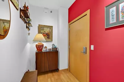 125 N Hamilton Street #601, Madison, WI 53703 - Photo 3