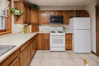 712 W Fountain Street, Ridgeville, WI 53533 - Photo 9