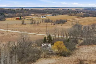 4301 W State Road 33 Rd, Horicon, WI 53032 - Photo 9