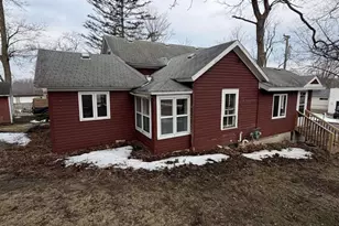 229 W Mill St, Poynette, WI 53955 - Photo 3