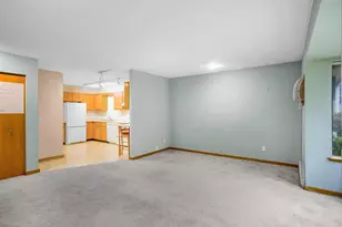 16 N Allen St, Madison, WI 53726 - Photo 7