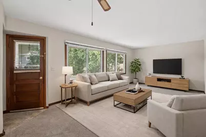 1007 Dona Road, Hartland, WI 53029 - Photo 5