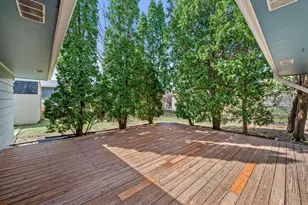 1007 Dona Rd, Hartland, WI 53029 - Photo 7