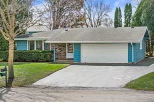 1007 Dona Rd, Hartland, WI 53029 - Photo 39