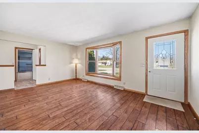 3828 Beacon Hill Drive, Janesville, WI 53546 - Photo 5