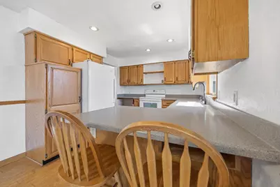 3828 Beacon Hill Drive, Janesville, WI 53546 - Photo 13