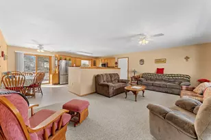 141 Thomas Rd, Reedsburg, WI 53959 - Photo 5