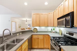 360 W Washington Ave, Madison, WI 53703 - Photo 15