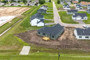 1732 E Kyle Circle, Beloit, WI 53511 - Photo 3