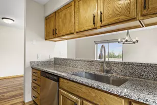 2217 Lincoln Ave, Stoughton, WI 53589 - Photo 7