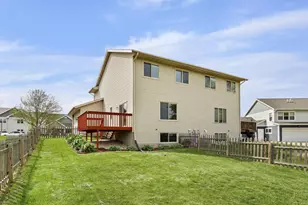 2217 Lincoln Ave, Stoughton, WI 53589 - Photo 5