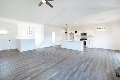 1738 E Kyle Circle, Beloit, WI 53511 - Photo 11