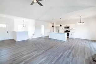 1738 E Kyle Circle, Beloit, WI 53511 - Photo 11