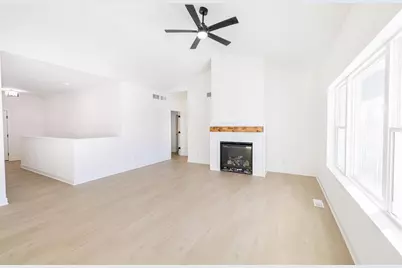 1738 E Kyle Circle, Beloit, WI 53511 - Photo 5