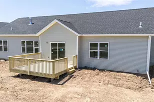1738 E Kyle Circle, Beloit, WI 53511 - Photo 7