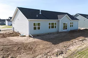 1738 Kyle Circle, Beloit, WI 53511 - Photo 5