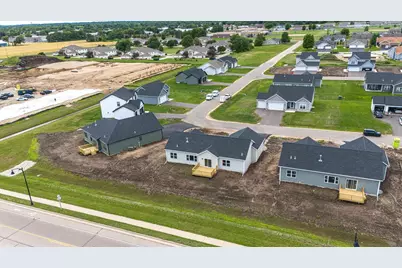 1738 E Kyle Circle, Beloit, WI 53511 - Photo 3