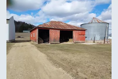 E10056 County C Road, North Freedom, WI 53951 - Photo 5