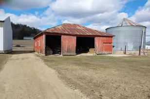 E10056 County C Rd, North Freedom, WI 53951 - Photo 5