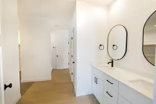 1744 E Kyle Circle, Beloit, WI 53511 - Photo 5