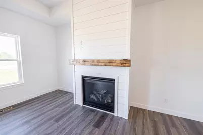 1744 E Kyle Circle, Beloit, WI 53511 - Photo 17